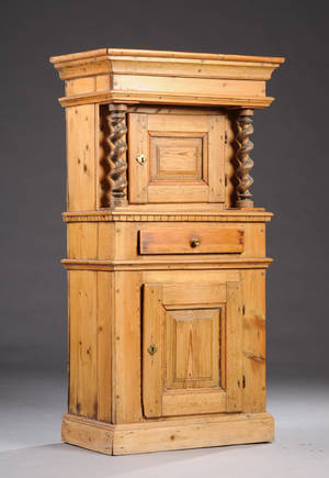 Stolpeskab af fyrretræ