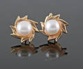 Freshwater pearl earrings