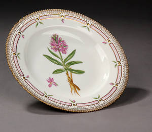 Royal Copenhagen. Flora Danica tallerken, 1. sort.