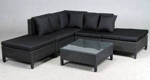 Havemøbler. Loungemøblement i sort polyrattan.