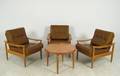 Set Lounge Chairs  Tisch der 1960er Jahre in Holz und Leder 4