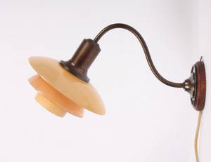 Poul Henningsen for Louis Poulsen. S-formet væglampe, 1930´erne