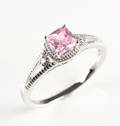Ring af sterlingsølv med diamanter og synt. pink safir