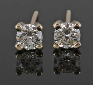 Earrings in 14k  set with brilliant cut diamonds 0.48 ct 2. 