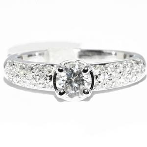 Diamantring på 0.89 ct.
