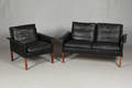 Hans Olsen. To-pers. sofa samt hvilestol  2 