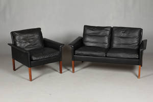 Hans Olsen. To-pers. sofa samt hvilestol  2 