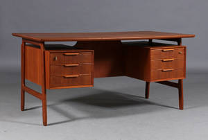 Omann Jun. Fritstående skrivebord af teaktræ