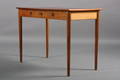 Hans. J . Wegner. Dameskrivebord