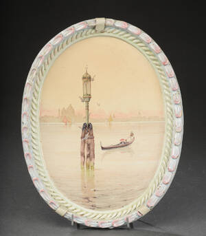 Italiensk bakke med ophæng til væg