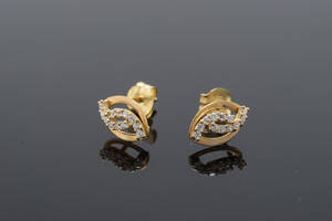 Par ørestikker af 8 kt. guld med cubic zirkonia