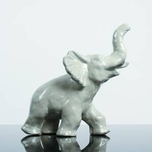 ELEFANT Vicke Lindstrand, Upsala Ekeby