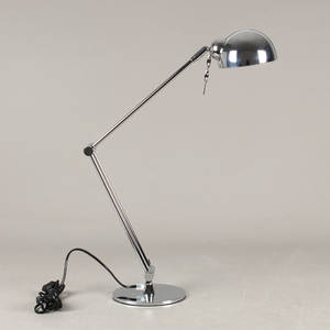 Bordlampe af rustfrit stål