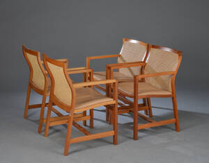 Rud Thygesen  Johnny Sørensen. Fire armstole fra Kongeserien, model 7512. 4