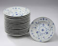Bing og Grøndahl. Musselmalet jernporcelæn 16 dybe desserttallerkener 15