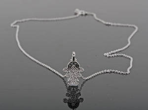 18kt. diamond necklace approx. 0.05ct