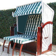 Strandkurv af træ og kunstflet, nr. 40196.