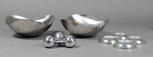 Georg Jensen Home. To Bloom skåle, AJ stage og Andreas Mikkelsen vejrstationerur. 7
