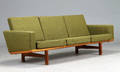 Hans J. Wegner. Tre-pers. sofa, model Ge-2363