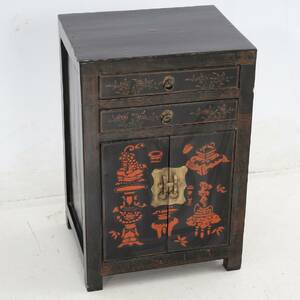 SKÅP, lackarbete, två dörrar samt två lådor.