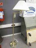 Golvlampa, Mässing
