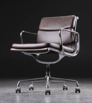 Charles  Ray Eames. Soft Pad kontorstol, model EA 217 