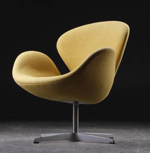 Arne Jacobsen, Svanen lænestol, model 3320