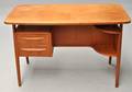 Skrivebord i teak