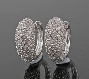 Diamond earrings approx. 0.91ct.2.