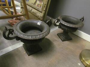 Trädgårdsurnor, 1 par