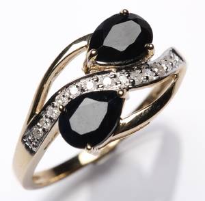 Safir- og diamantring