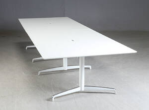 Konferencebord, hvid laminat. 