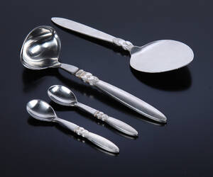 Gundorph Albertus for Georg Jensen. Kaktus, fire serveringsdele 4