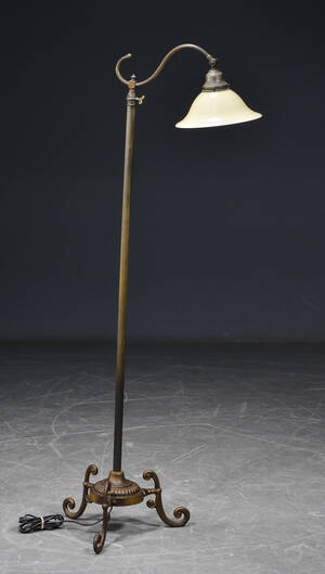 Standerlampe, skærm af opalglas, 1900-tallet