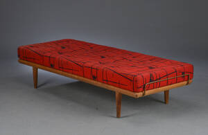 H. J. Wegner. Briks  daybed