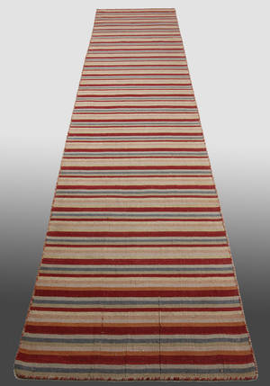 Gallerimatta, modern Kelim, 401 x 77 cm.