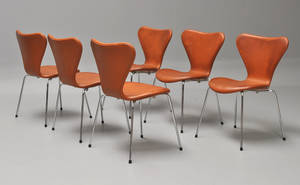 Arne Jacobsen. Sæt på seks stole syvere, model 3107, cognacfarvet læder 6