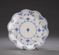 Royal Copenhagen. Musselmalet fad
