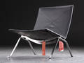 Poul Kjærholm. Lænestol model PK-22, originalt sort Classic læder.