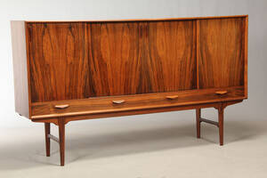 Dansk møbelproducent. Skænk af palisander