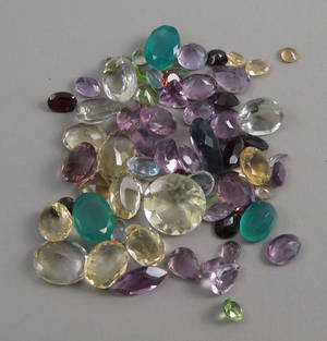 Uindfattede ædelsten. Ca. 98.50 ct