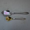 2 silverskedar