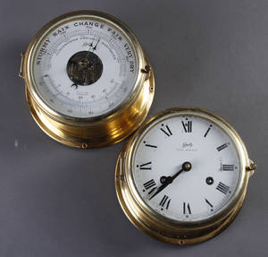 Schatz. Skibsur og barometer af messing. 2