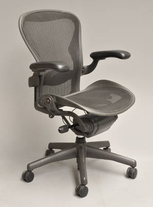 Donald Chadwick  Bill Stump. Aeron kontorstol, model B