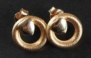 Par ørestikkere af guld 2