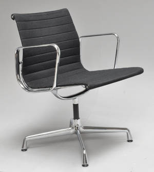 Charles Eames. Kontorstol, model EA-108, sort hopsak 