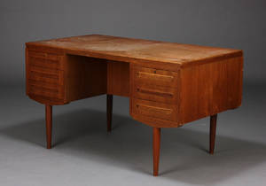 Dansk møbelproducent, fritstående skrivebord, teaktræ, 1960erne