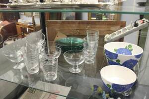 Glas assietter skålar, 23 del