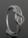 Ring set with diamonds approx. 0.08ct.                                    