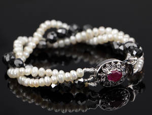 Perle og diamant armbånd ca. 35.00 ct.